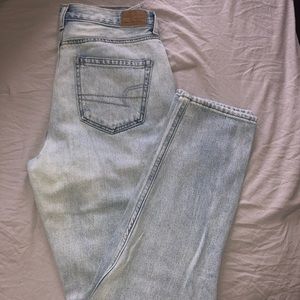 American Eagle Mom Jeans
